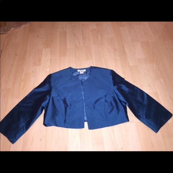 BUNDLE 4 Presley Skye,SEJOUR,ADRIANNA PAPELL,PATRA - Picture 7 of 15